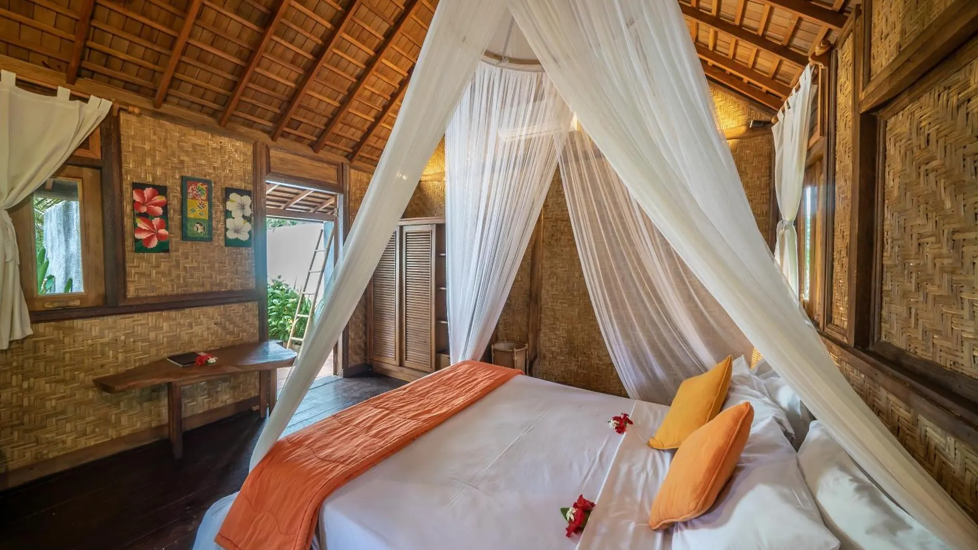 Flower Bud Bungalow Balangan Jimbaran  Indonesia